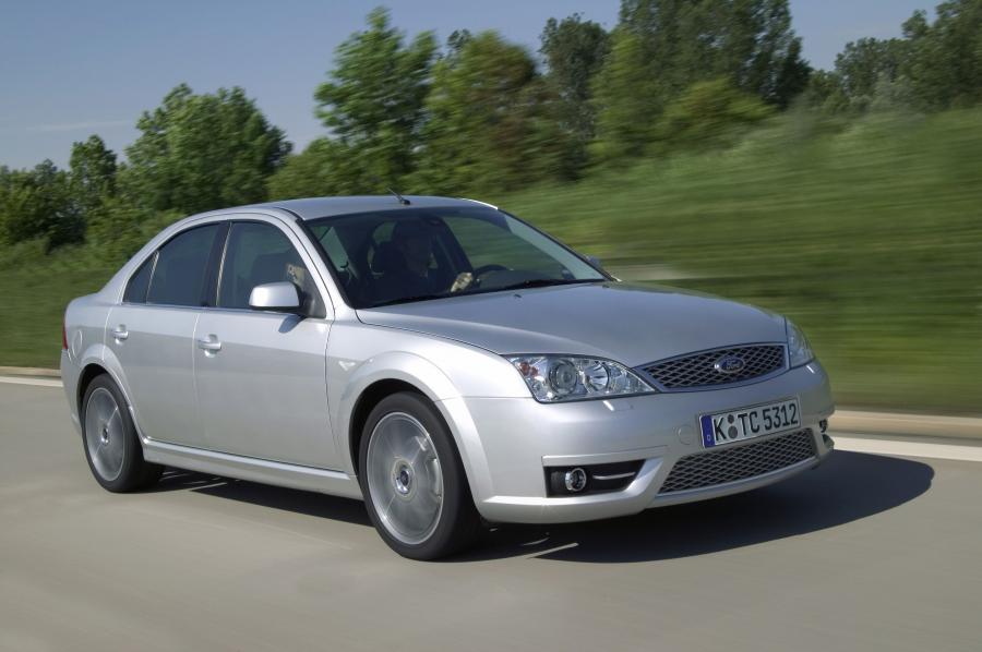  Ford Mondeo Titanium 2004 года  (фото 33 из 38)